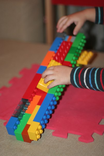 развивающий конструктор Lego