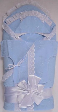 Комплект на выписку с одеялом из шитья «Малютка»